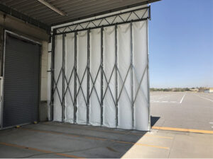 屋外_芯材カーテン③