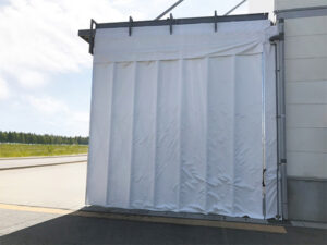 屋外_芯材カーテン②