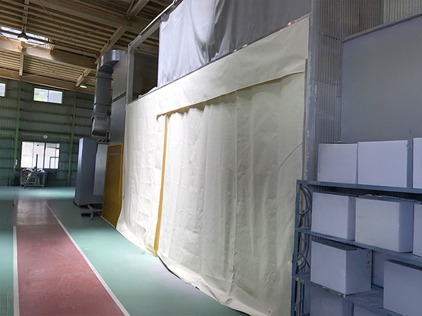 間仕切りカーテン①