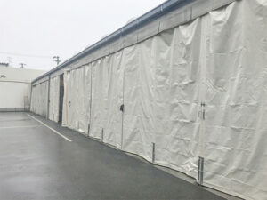 屋外_芯材カーテン①