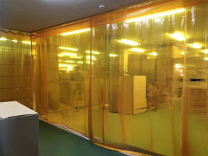 防虫_間仕切りカーテン①