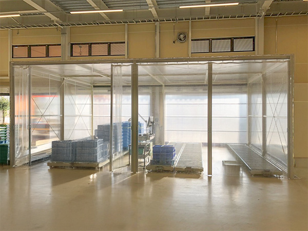 間仕切りブース①