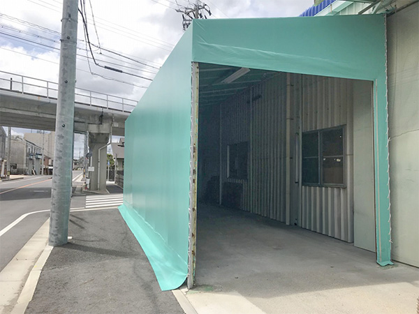 片流れテント①