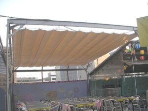 ビアガーデン_開閉式テントの写真②