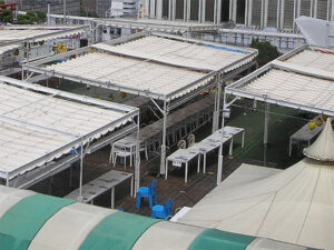 ビアガーデン_開閉式テントの写真③