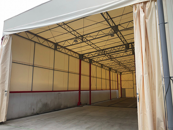 テント倉庫_シート張替え工事の写真①