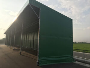 荷物置き場_上屋テントの写真③