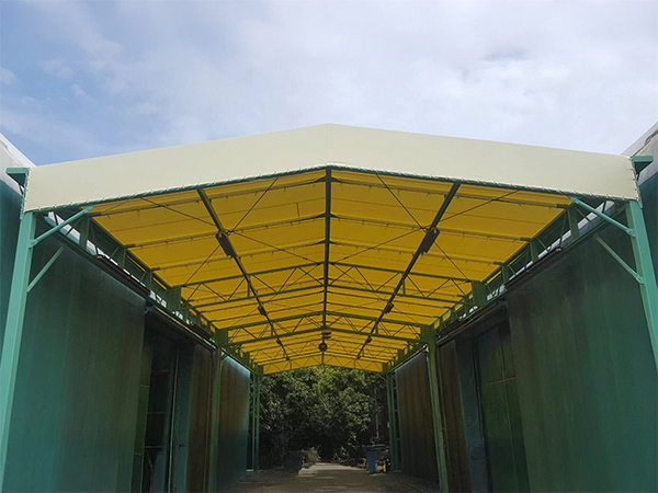 上屋テント_シート張替えの写真①