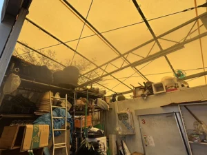 テント倉庫室内の写真