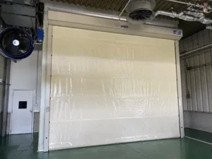不透明シートを使用したシートシャッター
