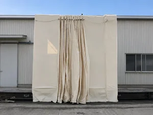 レール式伸縮式テントの施工写真