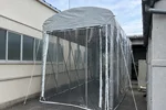 キャスター式伸縮テント（糸入り透明シート仕様）施工例